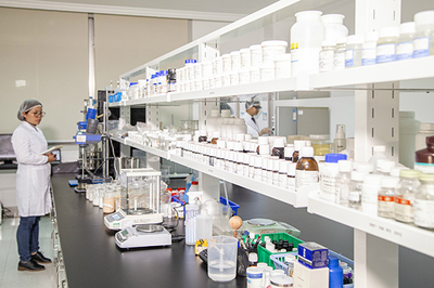 专业力量铸就燕窝美肌哲学——壹燕生上海研发生产基地首度亮相